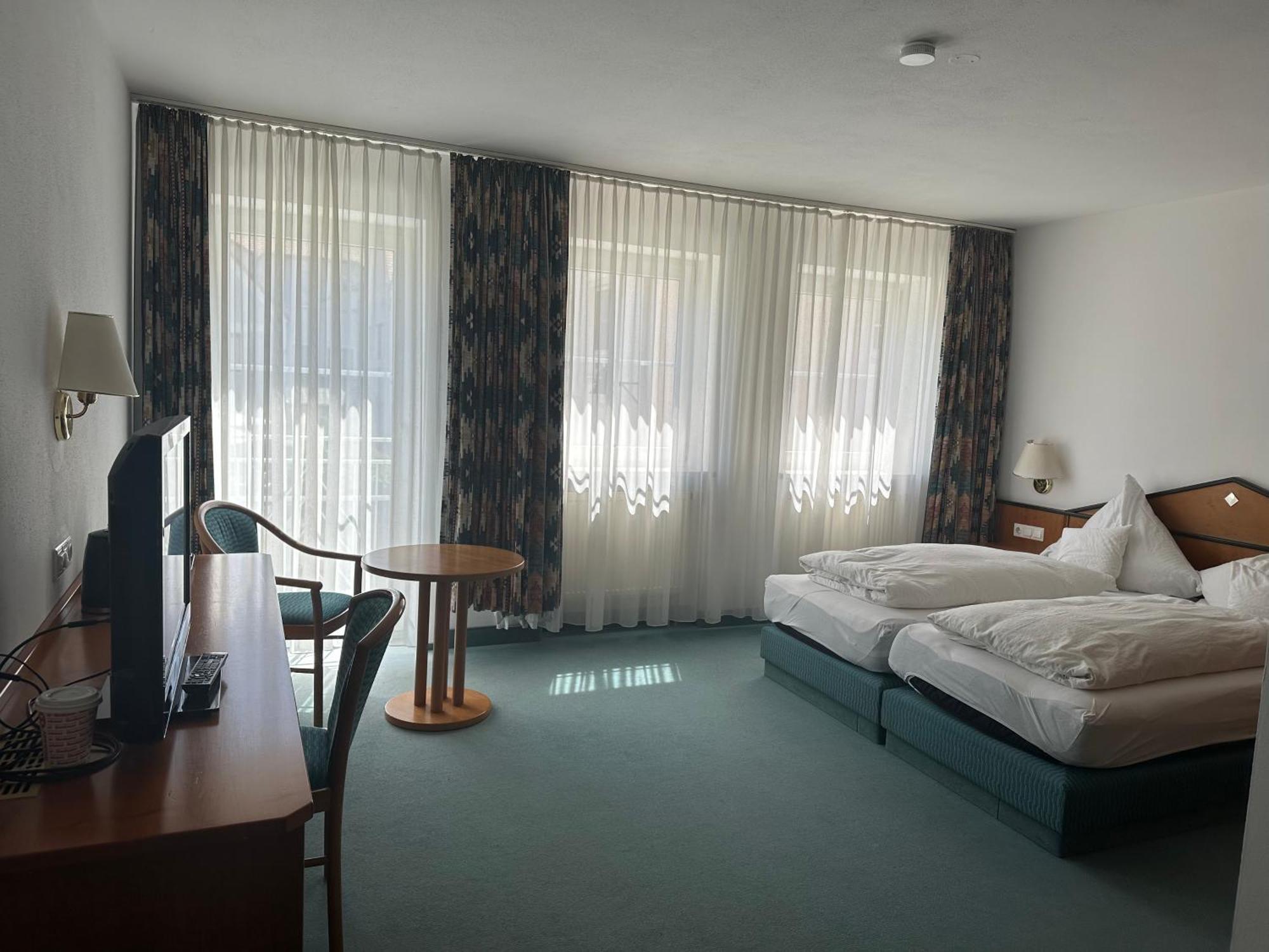 St Hotel Reichertshofen Exteriér fotografie