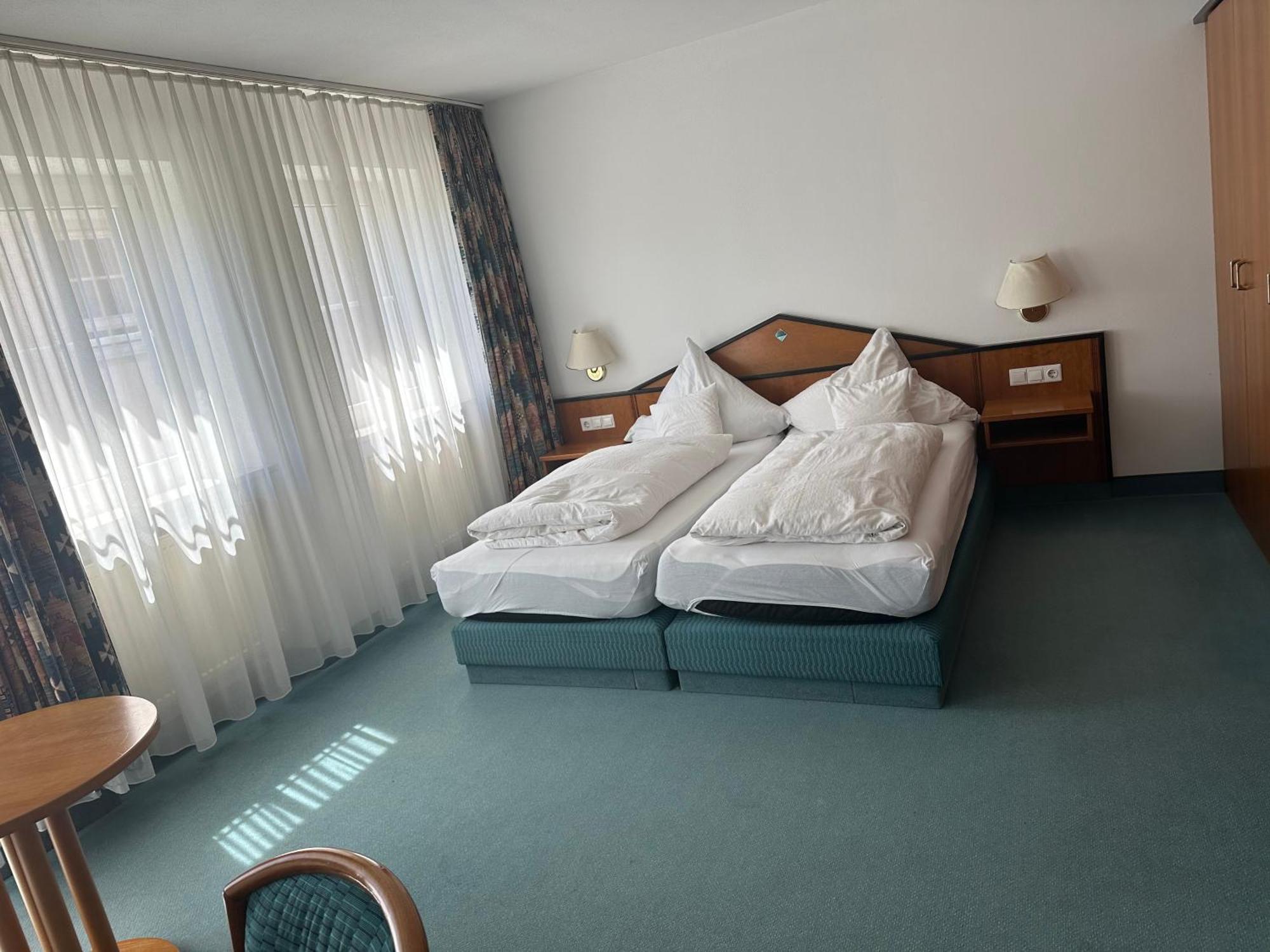 St Hotel Reichertshofen Exteriér fotografie